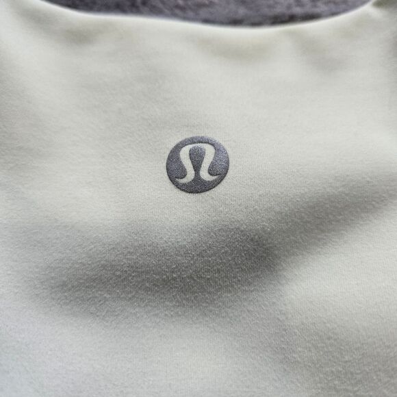 ❌️SOLD❌️ Lululemon Invigorate Training Tank Top - Light Green - Picture 6 of 9